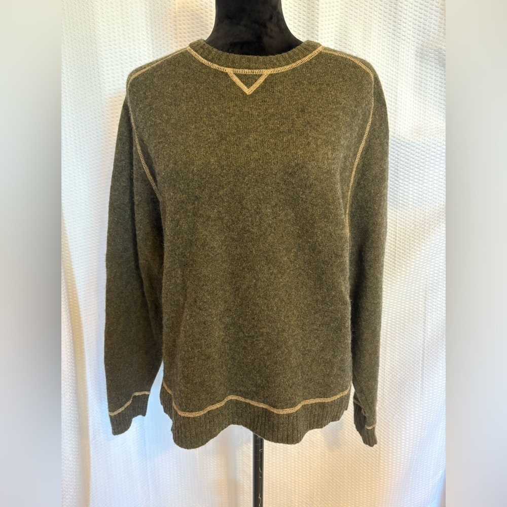Old Navy Hunter green 100% wool crew neck sweater size large